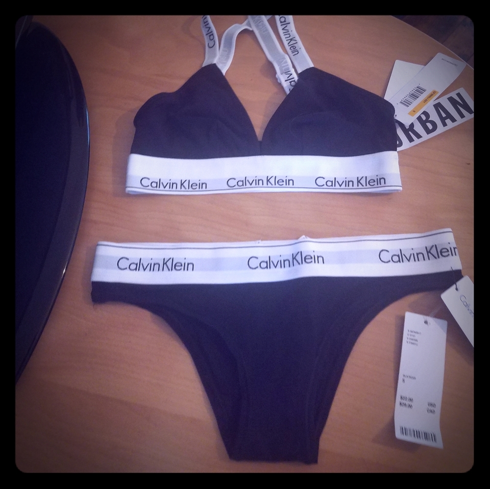 Calvin Klein Bra and Panties Set, Size Small